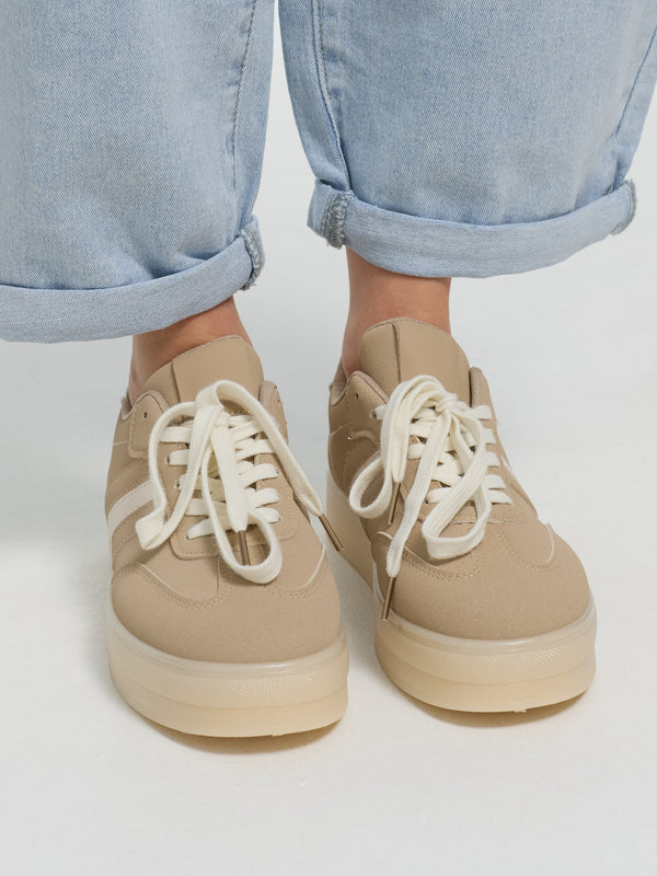 Sneaker "Mathilda" in Beige