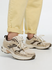 Sneaker "Izzy" in Creme/Braun