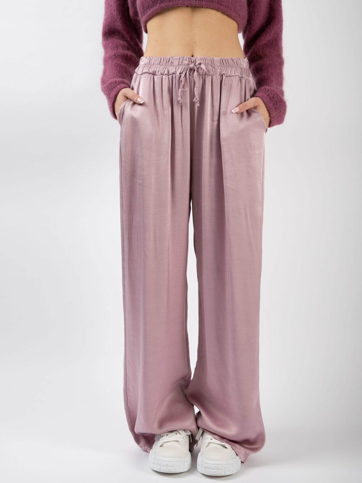 Satinhose „Sydney“ in Aubergine